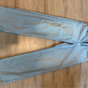 Uniqlo wide straight jean - Light Wash Denim Jeans